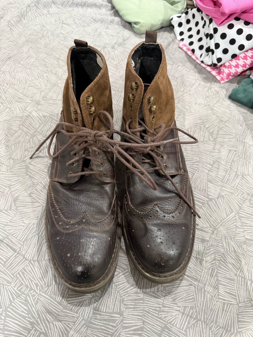 Robert Wayne Brown Two-Tone Leather & Suede Chukka Boots